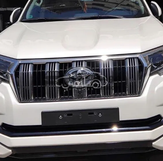 تويوتا برادو VxR موديل 2023 وارد الكويت للبيع