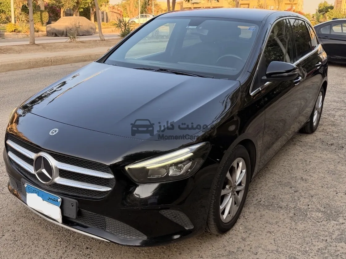 مرسيدس B180 Progressive موديل 2021 للبيع