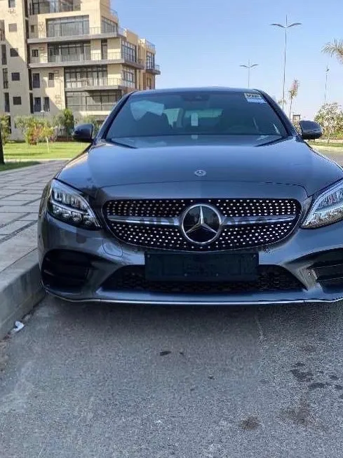 مرسيدس C200 AMG موديل 2019 للبيع