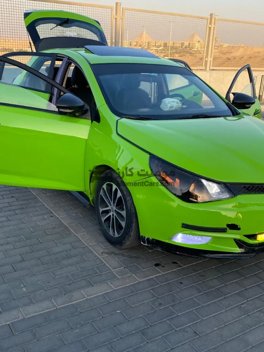 إم جي 5 2014 اتوماتيك أعلى فئة فتحة سقف للبيع