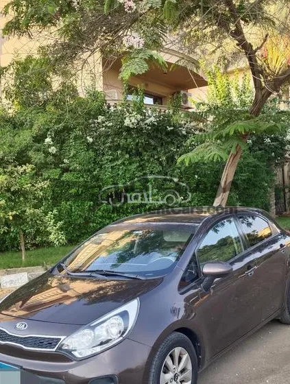 كيا ريو 2015 أوتوماتيك بنزين 160 ألف كم في التجمع
