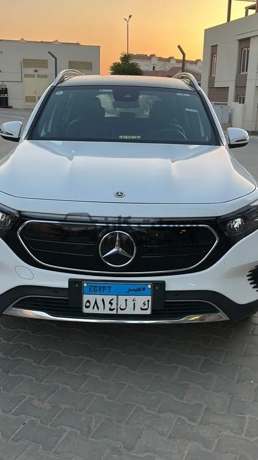مرسيدس EQB 260 2023 كهرباء أوتوماتيك 57 ألف كم للبيع