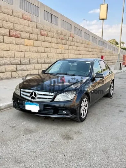 مرسيدس C180 سيدان 2010 بحالة المصنع للبيع