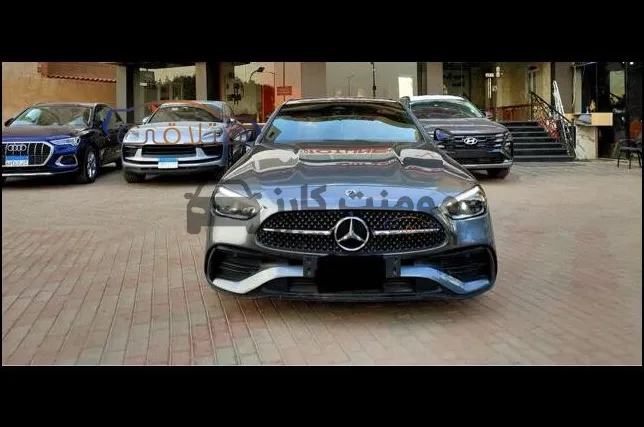 مرسيدس C180 موديل 2023 كاملة AMG للبيع