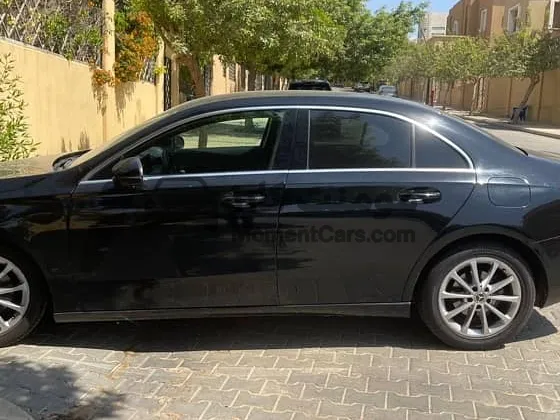 مرسيدس A180 موديل 2021 - مالك أول - للبيع