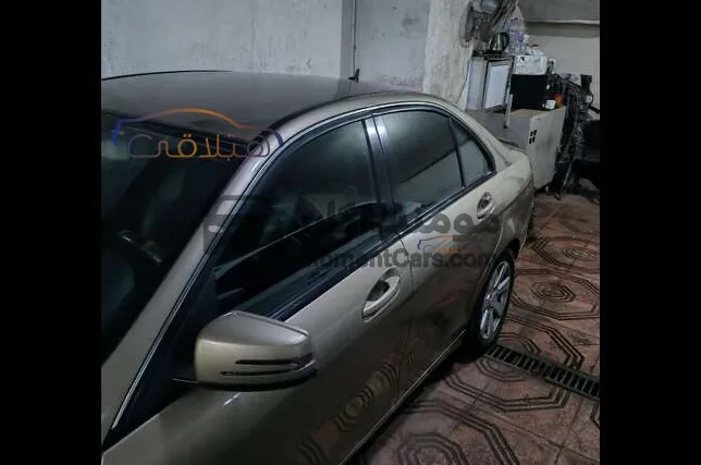 مرسيدس C180 موديل 2009 أتوماتيك للبيع