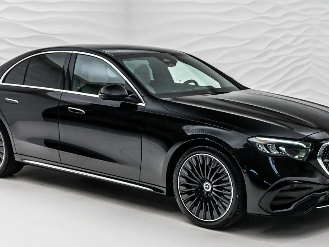 مرسيدس E200 2025 سيدان جديدة للبيع