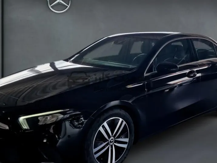 مرسيدس A200 2022 سيدان اتوماتيك للبيع