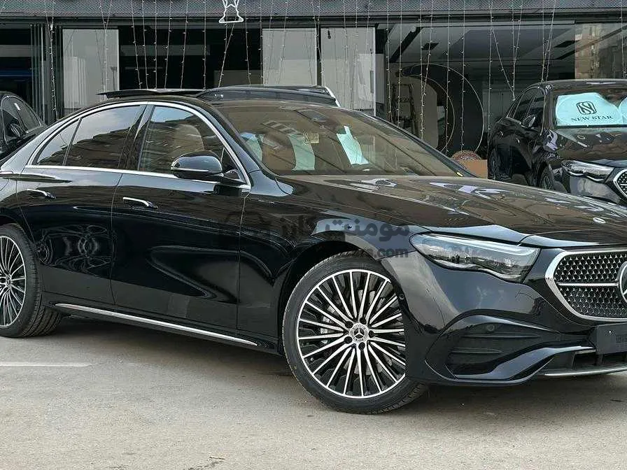 مرسيدس E200 2025 AMG فل كاملة بانوراما وبصمة