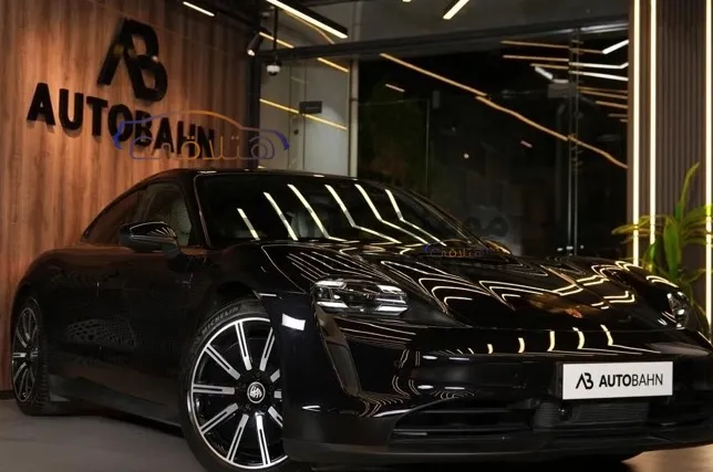 بورش تايكان كوبيه 2023 كهرباء للبيع