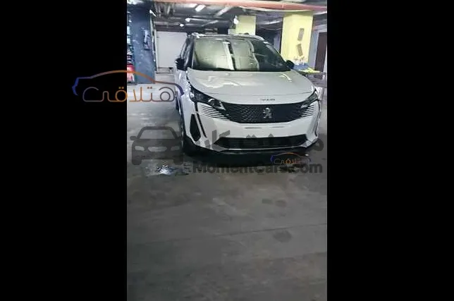 بيجو 5008 موديل 2022 أتوماتيك