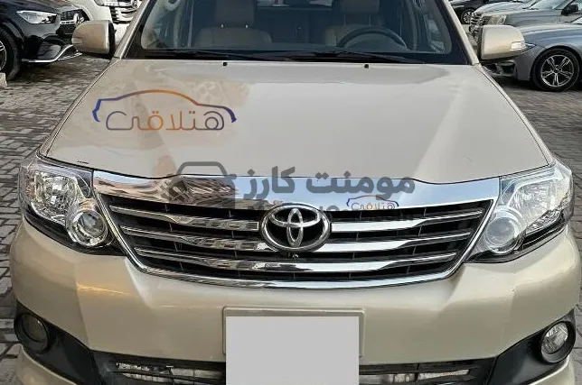 تويوتا فورتشنر 2015 اتوماتيك بنزين