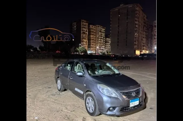 نيسان صني 2013 اتوماتيك فابريكة حالة ممتازة للبيع