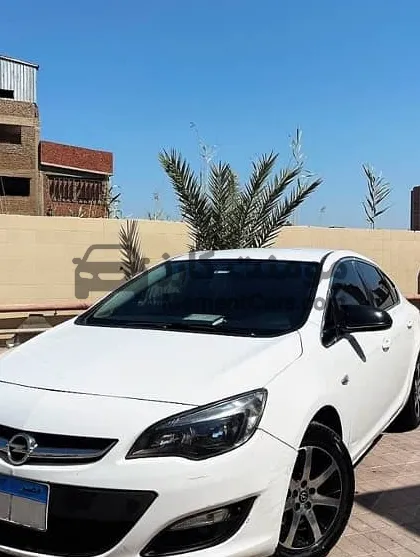 أوبل أسترا 2020 للبيع بحالة الفابريكة