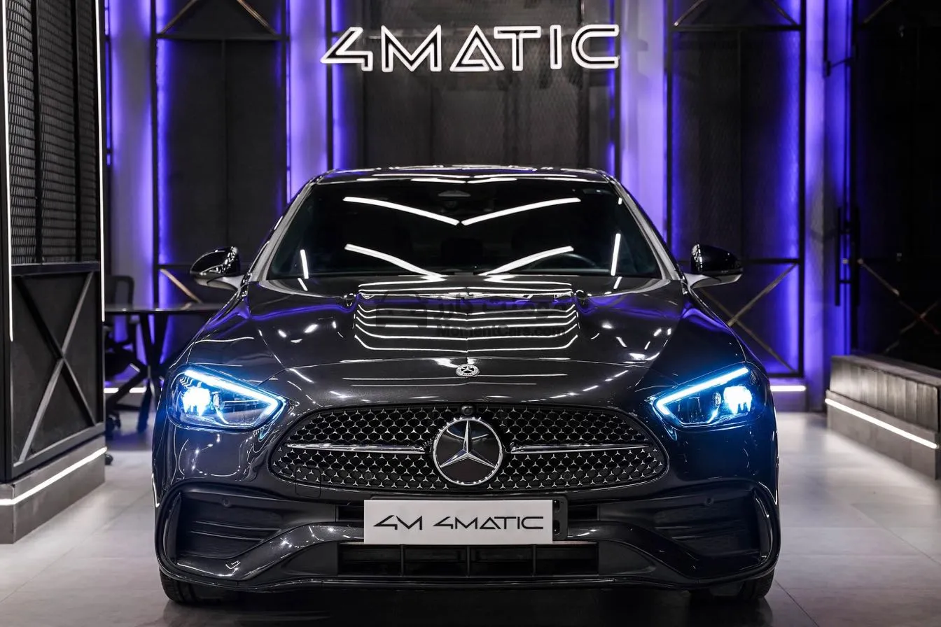 مرسيدس C200 2023 AMG كسر زيرو للبيع