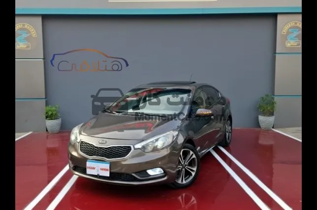 كيا سيراتو 2014 أعلى فئة فتحة سقف