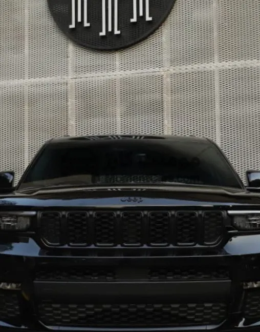 جيب جراند شيروكي 2025 Black Edition للبيع