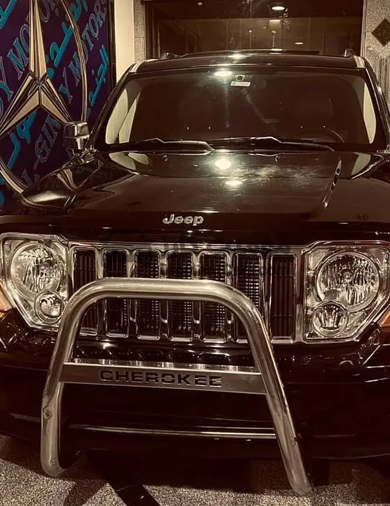 جيب شيروكي 2011 LX للبيع | فابريكا بالكامل وأول مالك