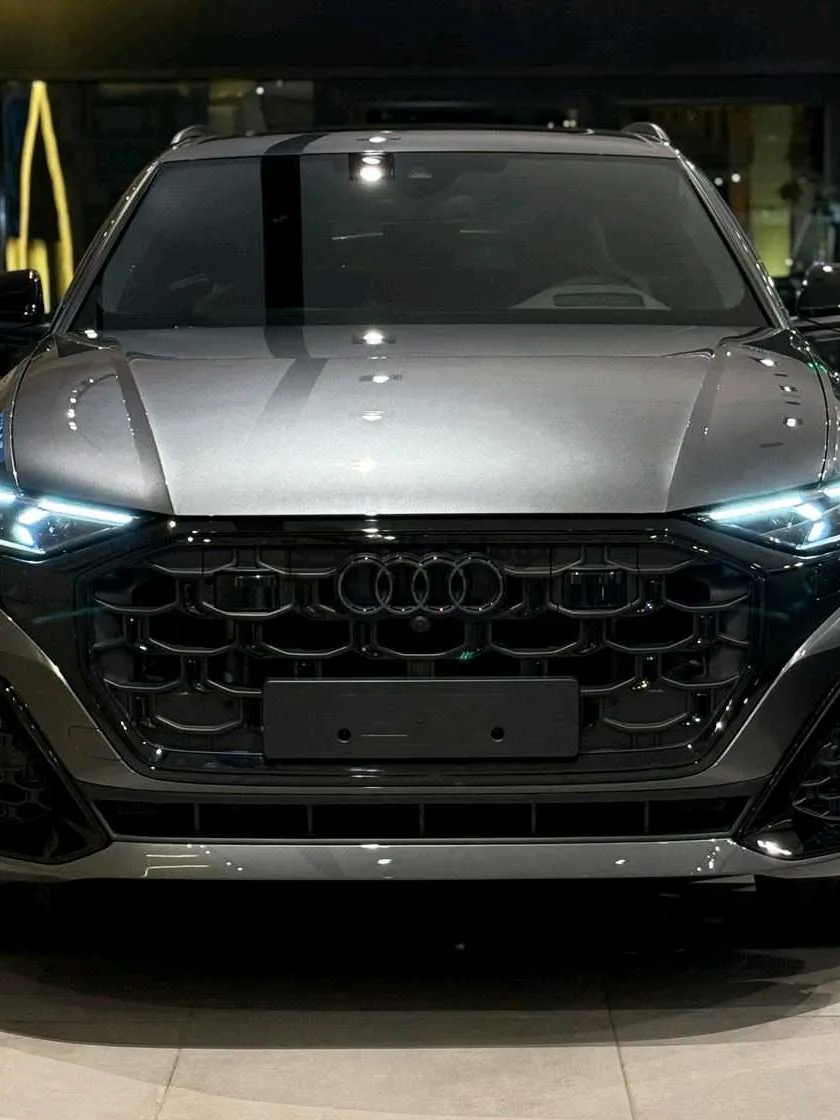 أودي Q8 2025 S-Line جديدة - استلام فوري