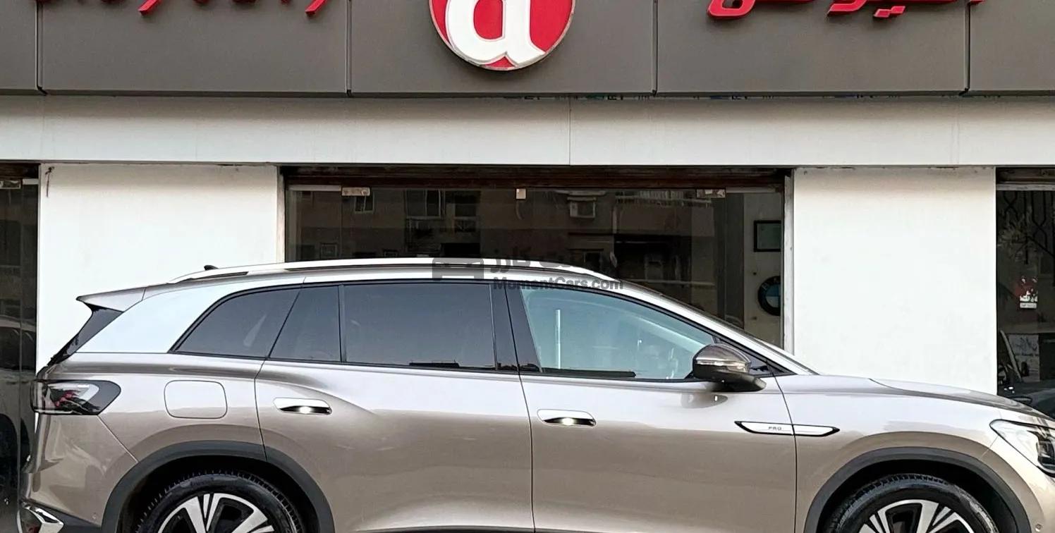 فولكس فاجن ID.6 برو 2022 كهرباء 7 راكب