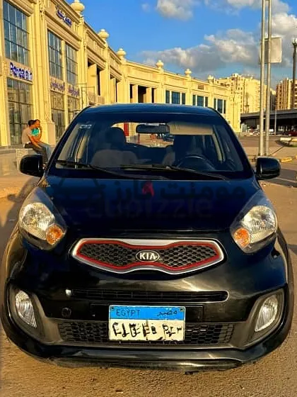 كيا بيكانتو 2015 اوتوماتيك هاتشباك بحالة ممتازة للبيع