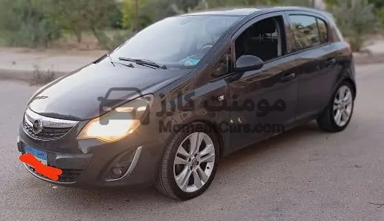 أوبل كورسا 2014 أعلى فئة بانوراما بحالة ممتازة