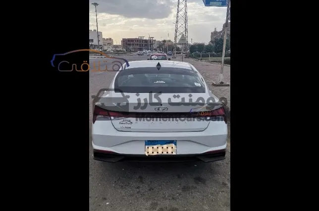 هيونداي إلنترا CN7 2021 اتوماتيك سمارت فان