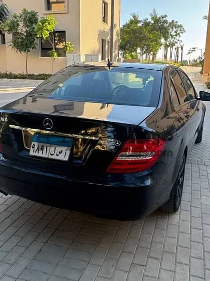 مرسيدس C180 موديل 2013 فابريكا بالكامل للبيع
