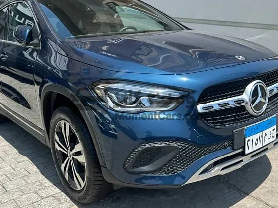 مرسيدس GLA 200 بروجريسيف 2023 كسر زيرو للبيع