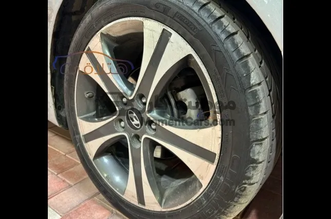 هيونداي إلنترا MD 2013 أتوماتيك فتحة سقف