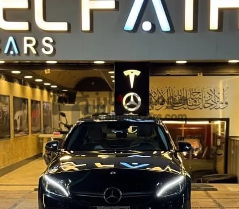 مرسيدس C180 موديل 2017 أفنجارد فابريكة بالكامل للبيع