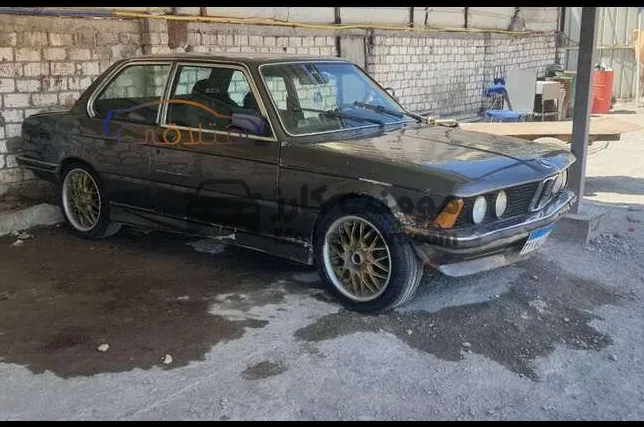 BMW E21 1980 مكنة M40 أساسات سليمة