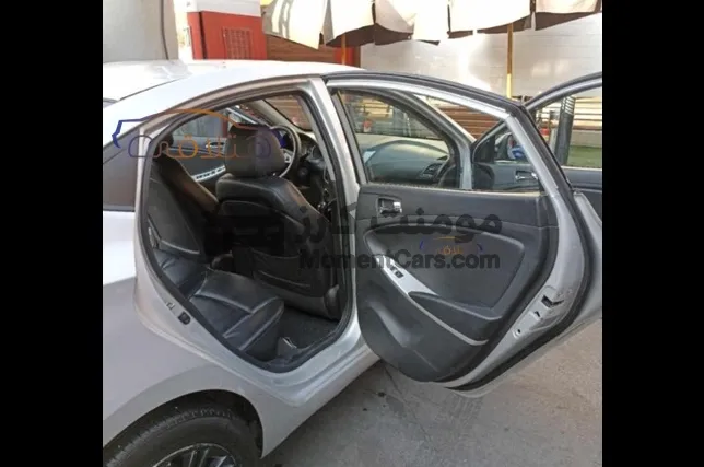 هيونداي اكسنت RB 2017 اتوماتيك للبيع