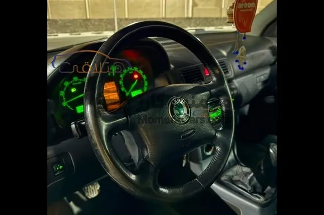 سكودا اوكتافيا A4 2008 مانيوال فرش جلد عداد قليل