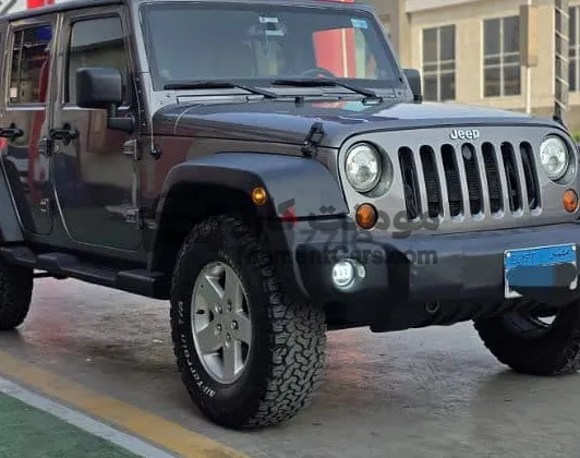 جيب رانجلر 2011 فابريكة بالكامل للبيع