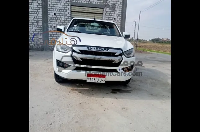 ايسوزو دي ماكس 2022 مانيوال ديزل للبيع