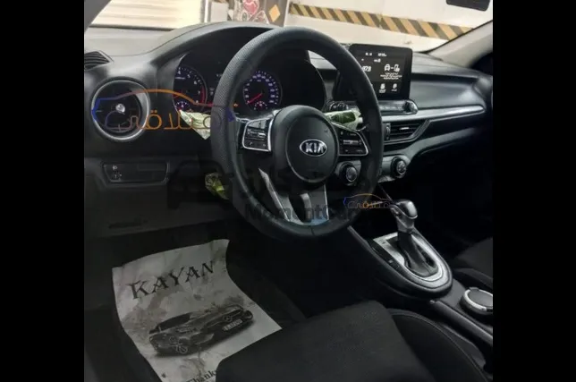 كيا جراند سيراتو 2021 أتوماتيك بصمة فتحة سقف