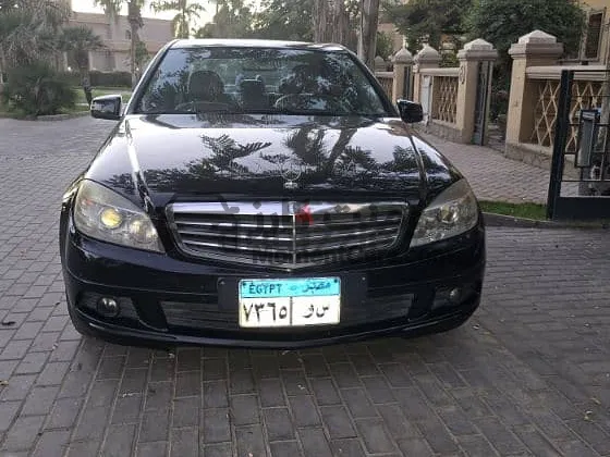 مرسيدس C180 2009 اتوماتيك جلد - للبيع