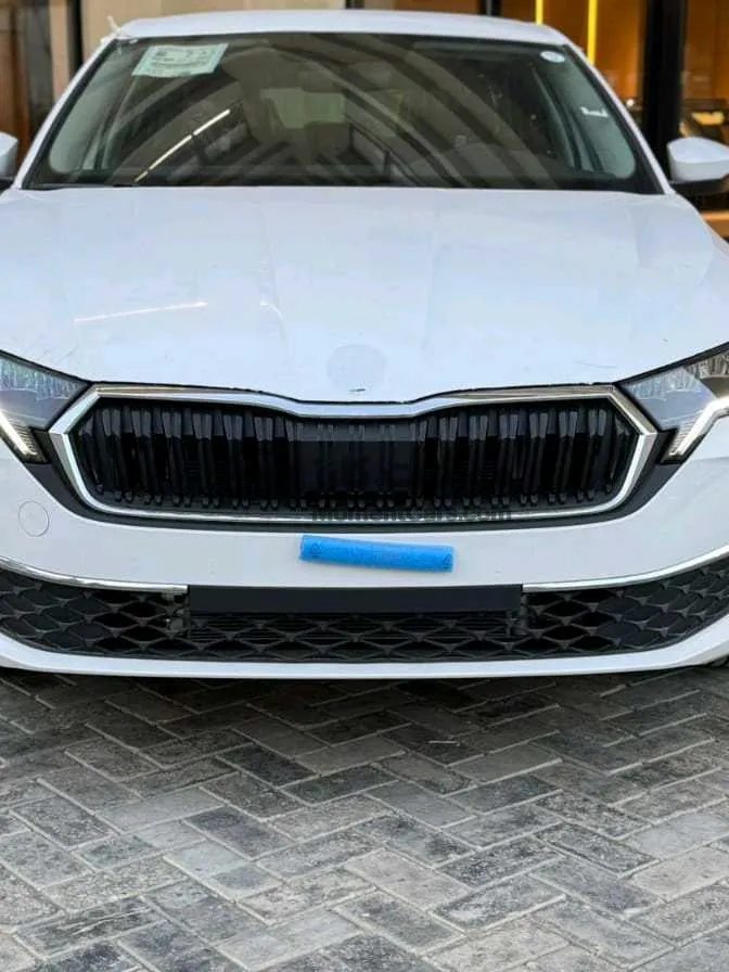 سكودا أوكتافيا 2025 جديدة اتوماتيك 1400 سي سي للبيع