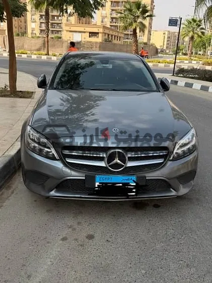 مرسيدس C180 2019 سيدان للبيع - 155,000 كم
