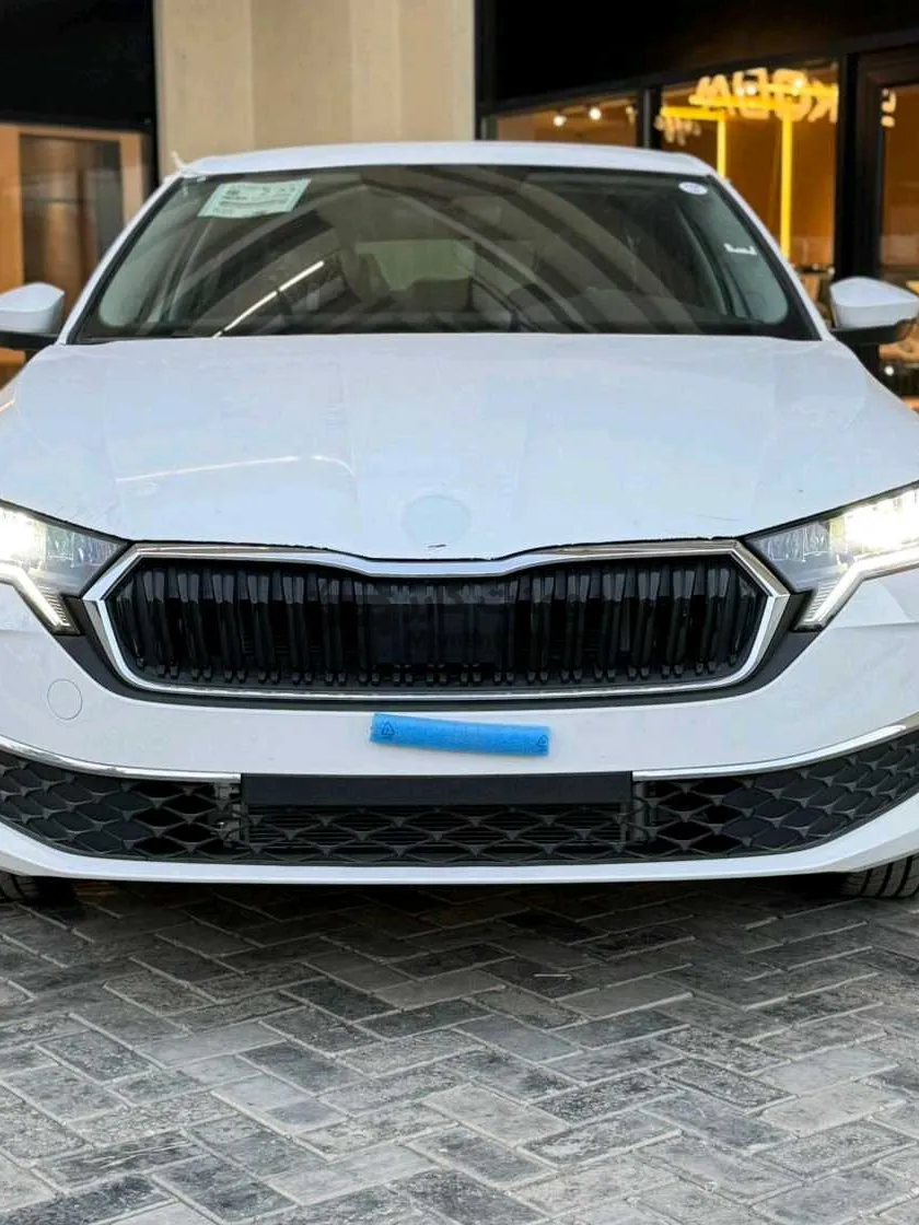 سكودا اوكتافيا A8 2026 أول فئة للبيع